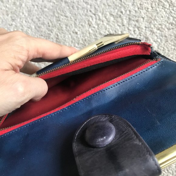 Vintage Leather Kissing Clasp Wallet - Picture 6 of 9